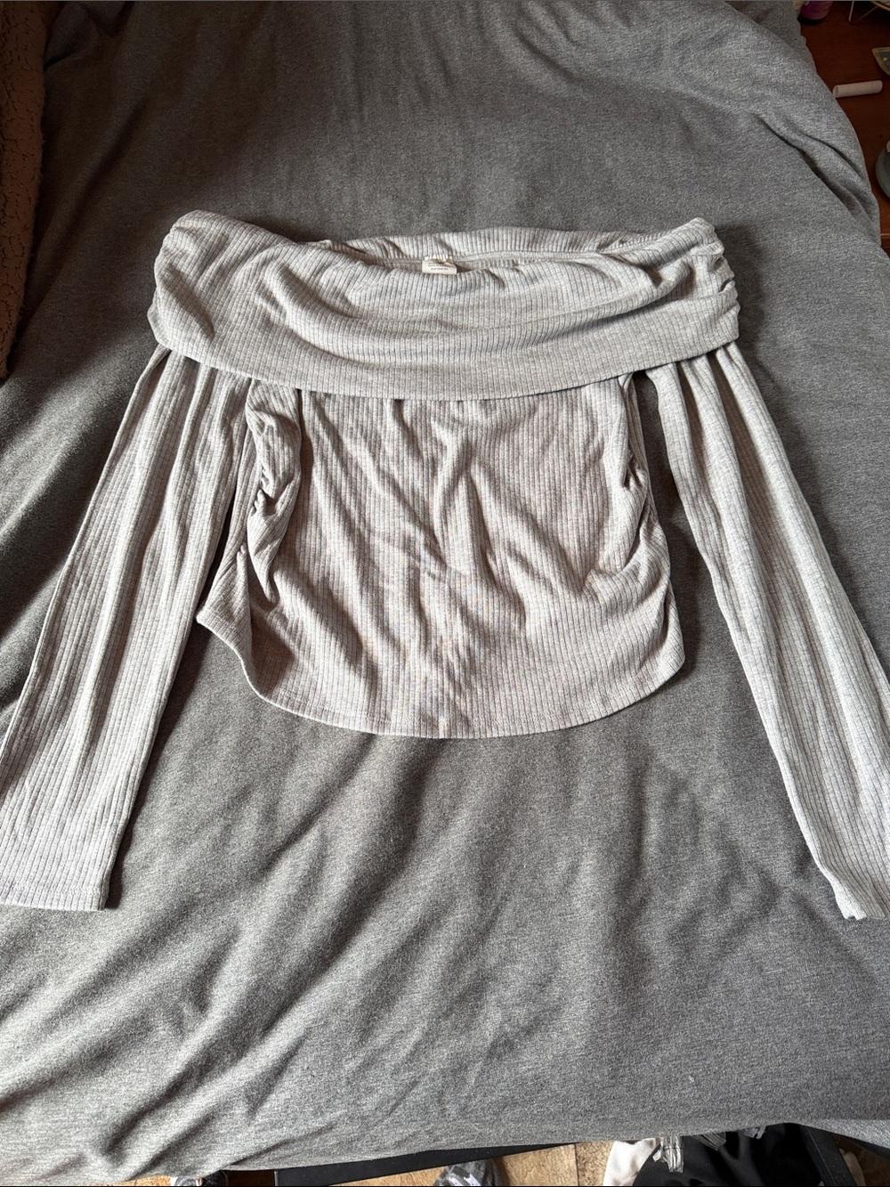 No Boundaries Off-the-Shoulder Ribbed Long Sleeve Top - Light Gray